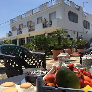 Couette-café Midolo, Lido di Noto