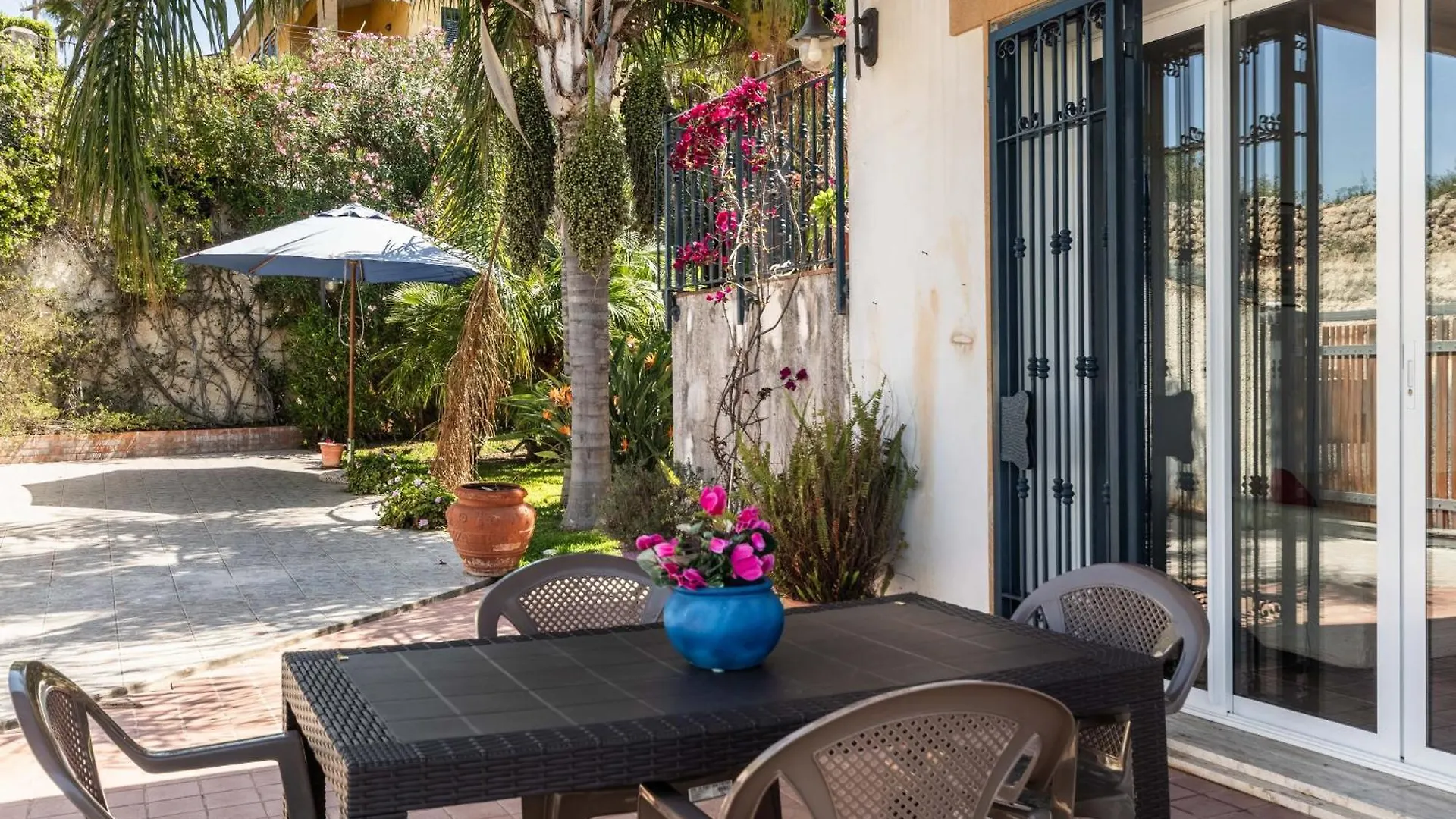 Villa Al Mare Lido di Noto Italien